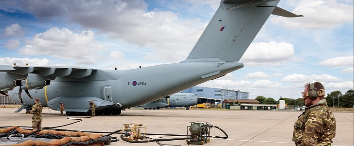 RAF operators are training to perform Air Landed Aircraft Refueling missions