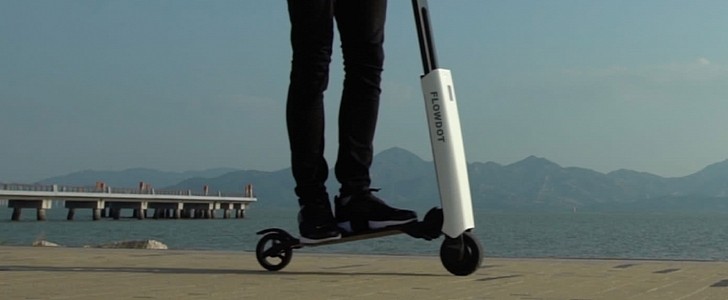 The Mantour X e-scooter is lightweight, foldable, self-balancing and quite a looker