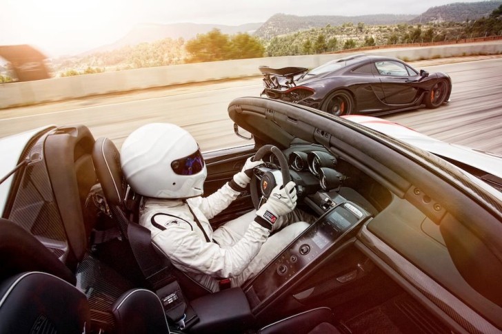 The Stig racing a 918 Spyder against a P1