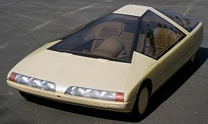 The Story of the Citroen Karin, the Pyramid-Shaped Car With a Central Driving Position