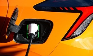 The UK Might Have Nearly Half a Million EVs Roaming Its Roads in 2023