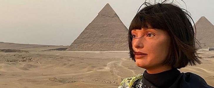 Ai-Da finally made it to the art exhibition at the Pyramids of Giza, after the incident at the border