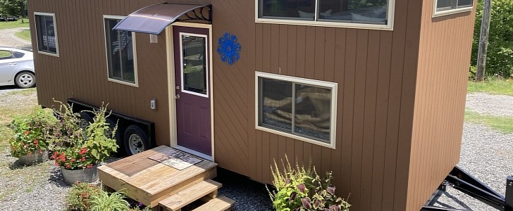 The Violet Tiny House 