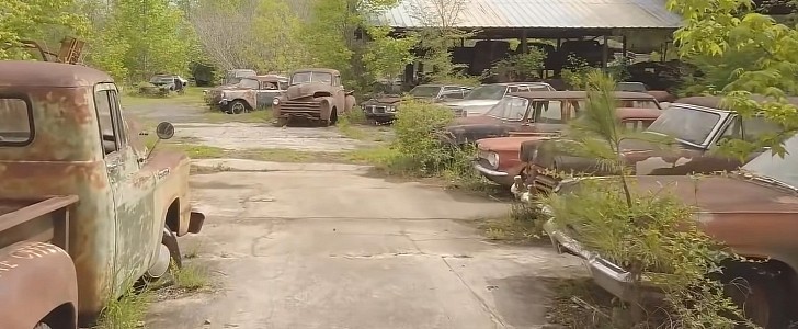 Old City Car USA junkyard