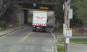 There's a Bridge in Massachusetts That Turns Trucks into Cabriolets for Free