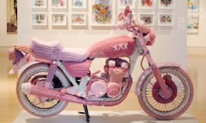 Theresa Honeywell: Knit My Bike!