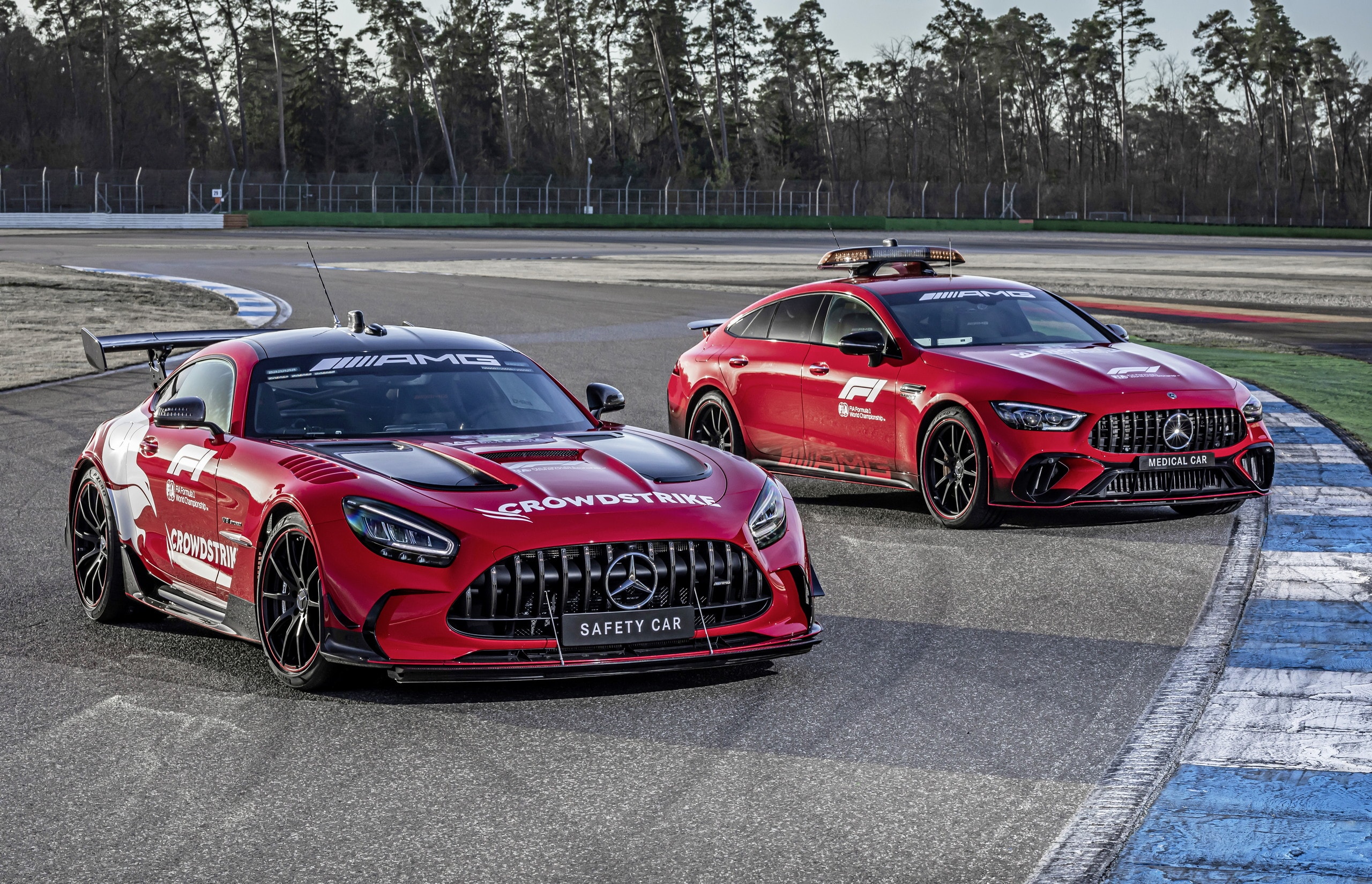 These Are the 2022 Formula 1 Mercedes-AMG Official Medical and Safety Cars 