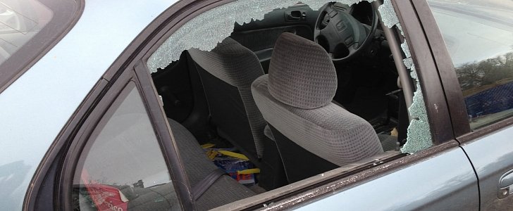 broken car windown