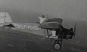 This 1932 Self-Flying Plane Allowed the Pilot to Get Out of the Cockpit in Midair