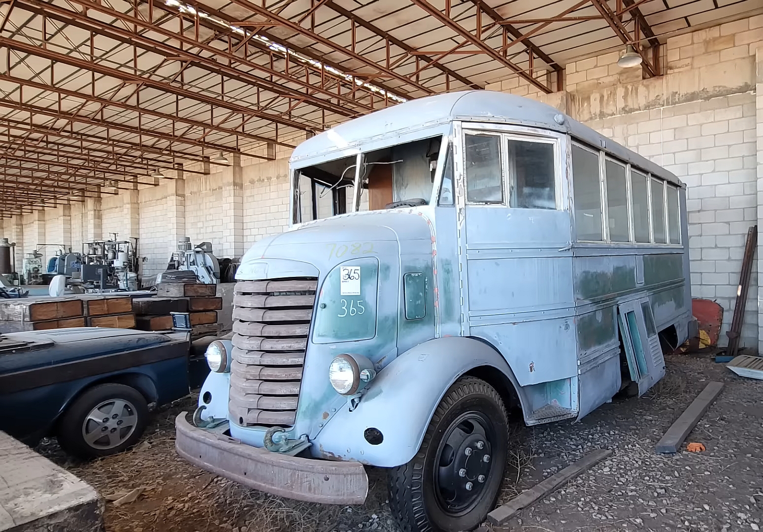 This 1940 GMC Motorhome Built for Jane Russell Is an Extremely Rare Survivor picture pic