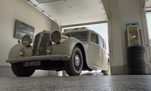 This 1940s Daimler Barn Find Used To Be a Royal Limo, Sees Daylight After 32 Years