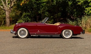 This 1953 Nash-Healy Roadster With Pinin Farina Coachwork Is a Masterpiece