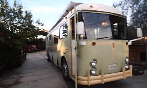This 1954 School Bus Was Turned Into a Superb Vintage Home on Wheels