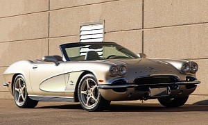 This 1962 Corvette Lookalike Features C5 Underpinnings, Is Heading to Auction