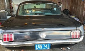 This 1966 Ford Mustang Spent 27 Years Locked in a Garage, Original V8 in a Coma