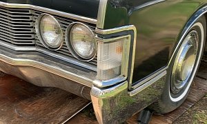 This 1968 Lincoln Continental Barn Find Has Truly Survived the Test of Time