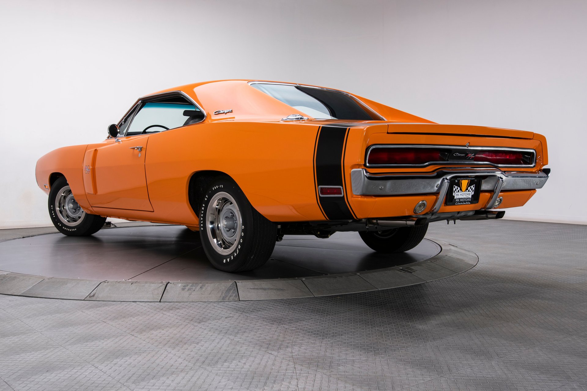This 1970 Dodge Charger R/T Is Vintage Detroit Metal in Tip-Top Shape -  autoevolution