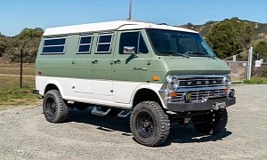 This 1971 Ford Econoline Sportsmobile 4x4 Camper Looks Apocalypse-Ready, Won't Disappoint