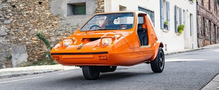 Modified 1973 Bond Bug 700 ES delivers 150 hp, is a rocket on three wheels