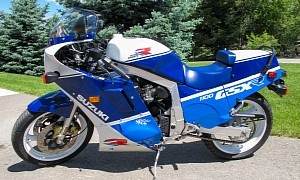 This 1988 Suzuki GSX-R1100 Is Currently Scouting for A Welcoming Home