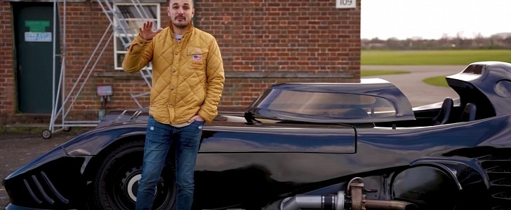Mike takes the 1989 Batmobile replica out for a drive, finds it "terrifying"
