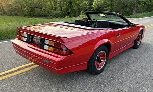 This 1989 Camaro Convertible Has Only 13K Miles, What Do We Think About Its Price?