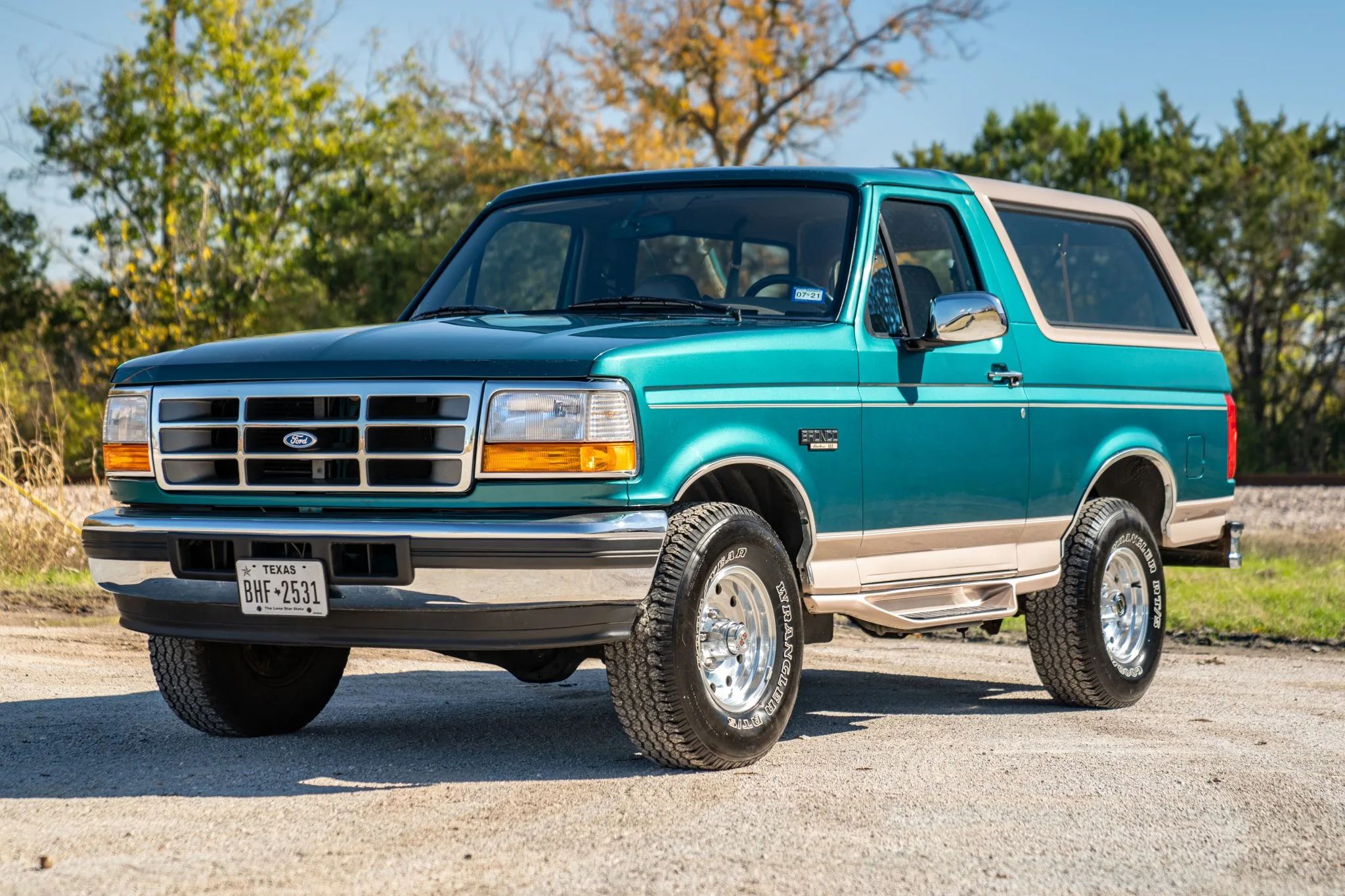 This 1996 Ford Bronco Eddie Bauer Has Less Than 5,000 Miles, It's