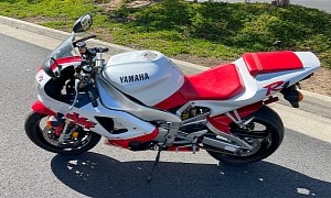 This 1998 Yamaha YZF-R1 Seems to Be Completely Oblivious to the Concept of Aging