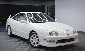 This 2001 Acura Integra Type-R Is VTEC Heaven, for All You Purists out There