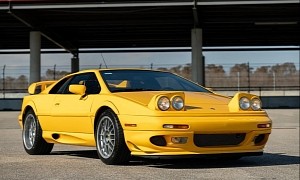 This 2004 Lotus Esprit V8 Final Edition Is Ready to Haunt Your Twin-Turbo Dreams