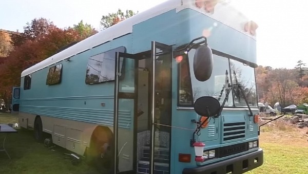 2005 All-American Blue Bird Converted Into an Off-Grid Motorhome