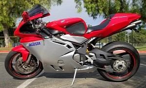 This 2006 MV Agusta F4 1000 S Rides on Carbon Fiber BST Hoops, Flexes Aftermarket Exhaust