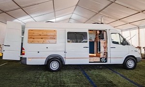 This 2006 Sprinter Van Was Transformed Into an Off-Grid Tiny Home on Wheels
