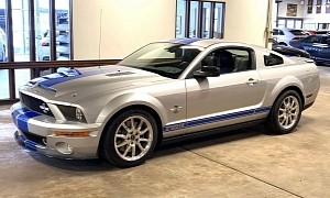This 2009 Shelby Mustang GT500KR Has Just 260 Miles on Its Supercharged 5.4L V8
