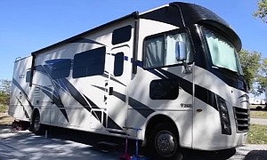 This 2021 Thor RV Is a Functional Home on Wheels for a Family of Four