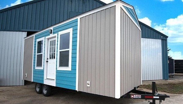 24-foot tiny home comes with all the necessitites