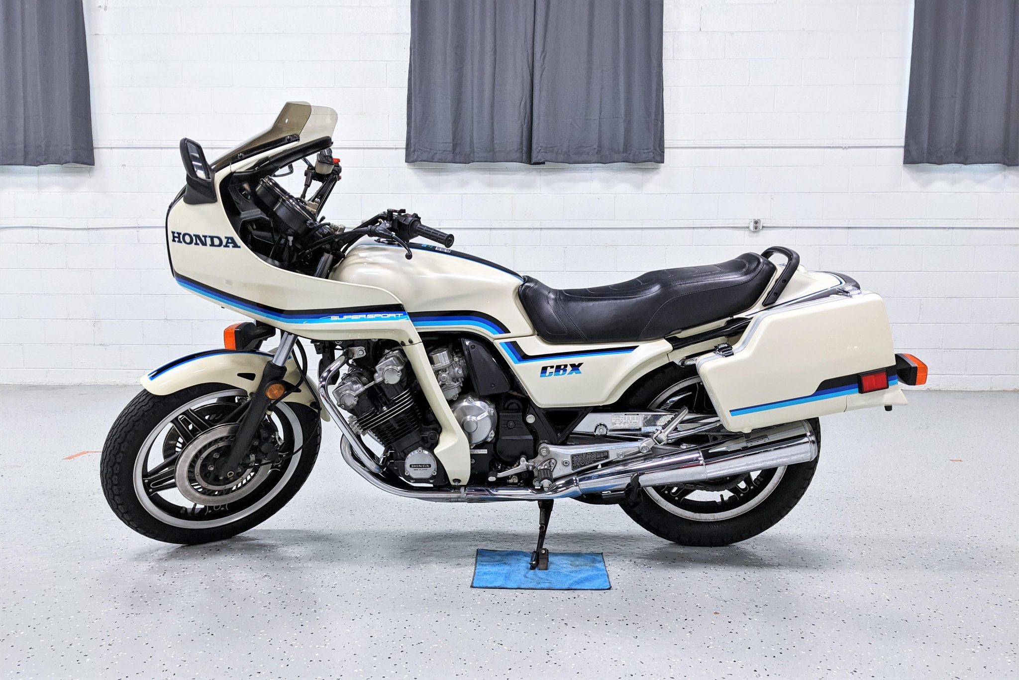 Retrospective: 1981-1982 Honda CBX 1000 Super Sport