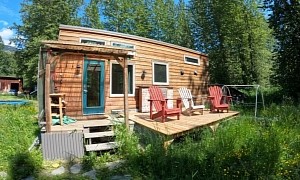 This 28-Ft Tiny House Features Two Lofts and Is Perfect for a Family With Kids