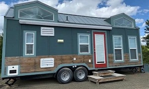 This 30-Ft Tiny House Comes With a Downstairs Bedroom Plus Two Lofts