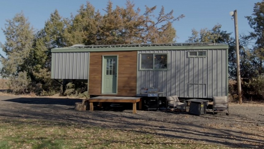 $38K DIY Tiny House Made of Mostly Reused Materials