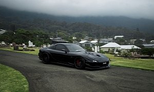 This 550 HP Mazda RX-7 Looks Clean and Mean