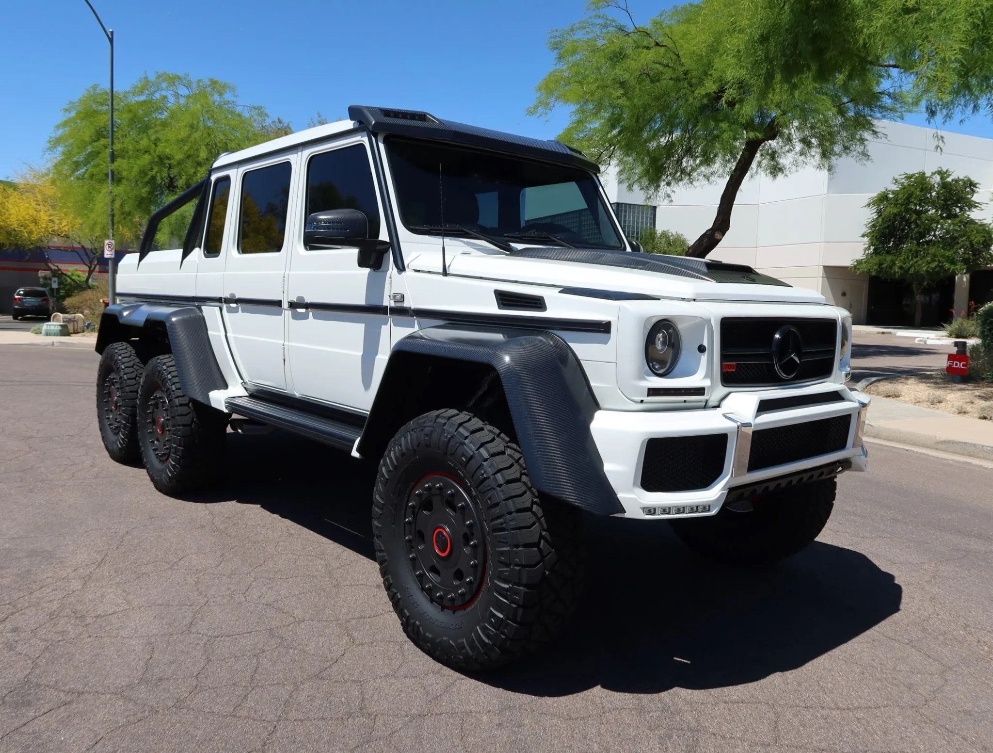 This 6x6 Mercedes Truck Sold For Over 1 1 Million The New Owner Can T Drive It Very Far Autoevolution