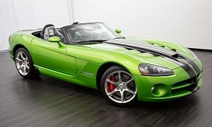 This 8-Mile 2010 Dodge Viper SRT-10 Begs To Be Driven Hard