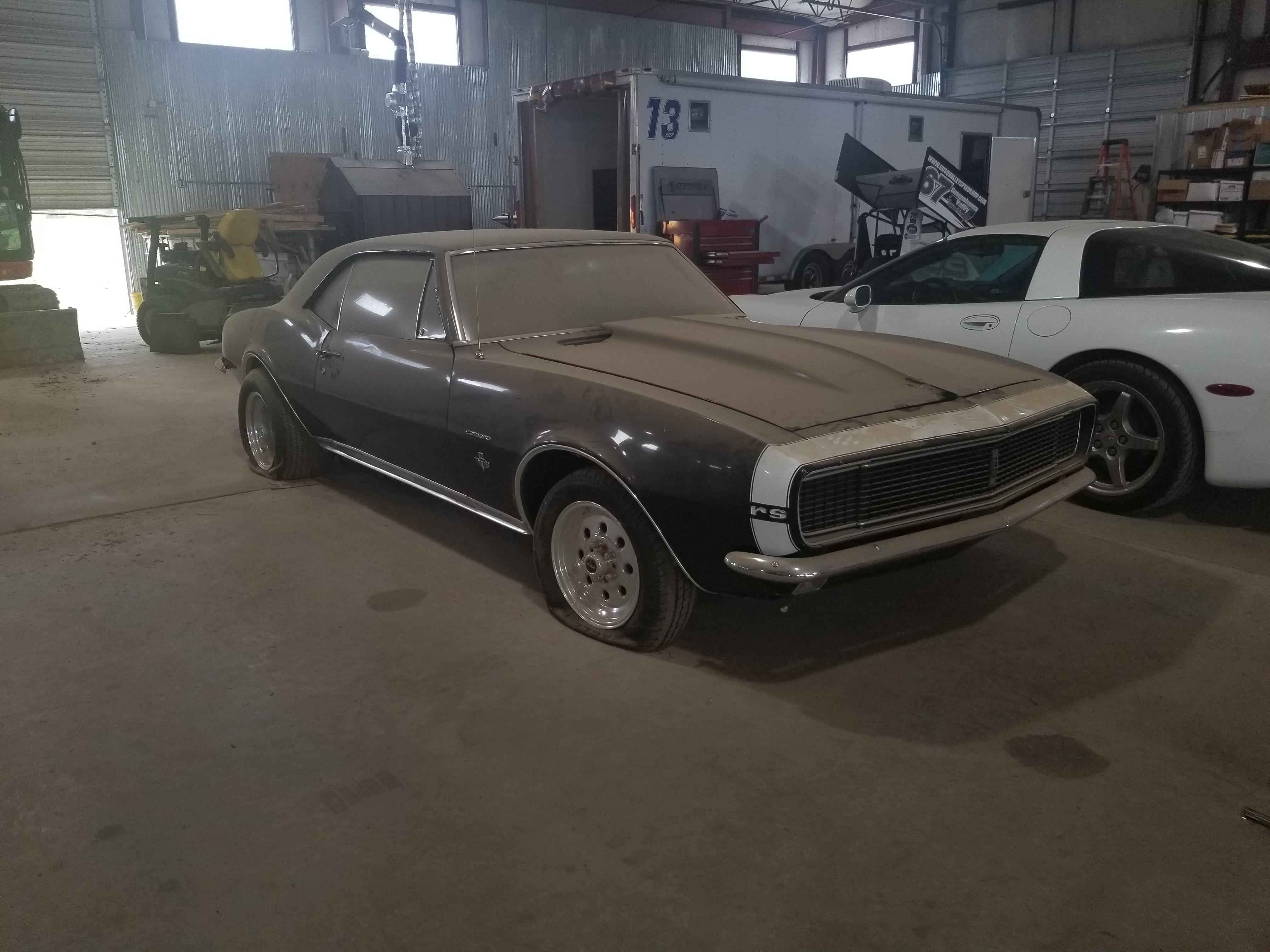 This Abandoned 1967 Camaro Rally Sport 327 Is the Barn Find That Never  Happens - autoevolution