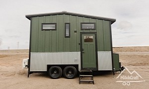 This Adorable Tiny Home Fits a Workspace and a Bathtub Into Less Than 200 Sq Ft