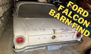 This All-Original 1962 Ford Falcon Was Actually Owned by an Old Lady, Ended Up Abandoned