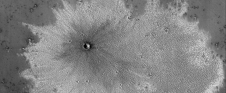 Mars impact crater and splash