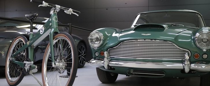 This Aston Martin DB4-Inspired e-Bike Is a Very Elegant, Smart Coleen