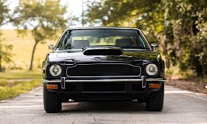 This Aston Martin V8 Is No Europony, Heads to Auction With Raven Black Paint Job