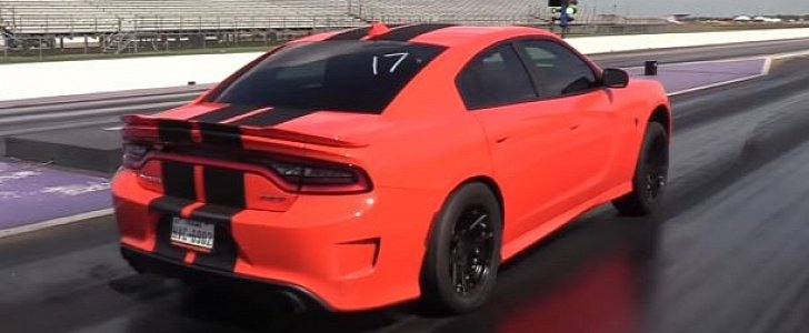 Boosted Dodge Charger Hellcat does 9s 1/4-mile passes